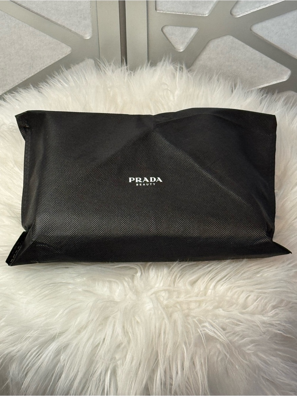 New Arrivals! Prada Beauty Pale Pink & Black Triangular Cosmetic Case . - Picture 4 of 10